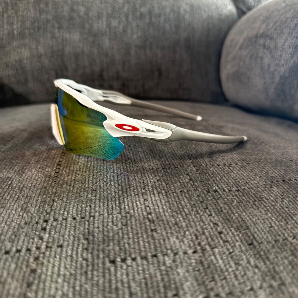 Oakley Radar EV PRIZM Polarized OO9208 White-Gray Frame - Picture 7 of 8